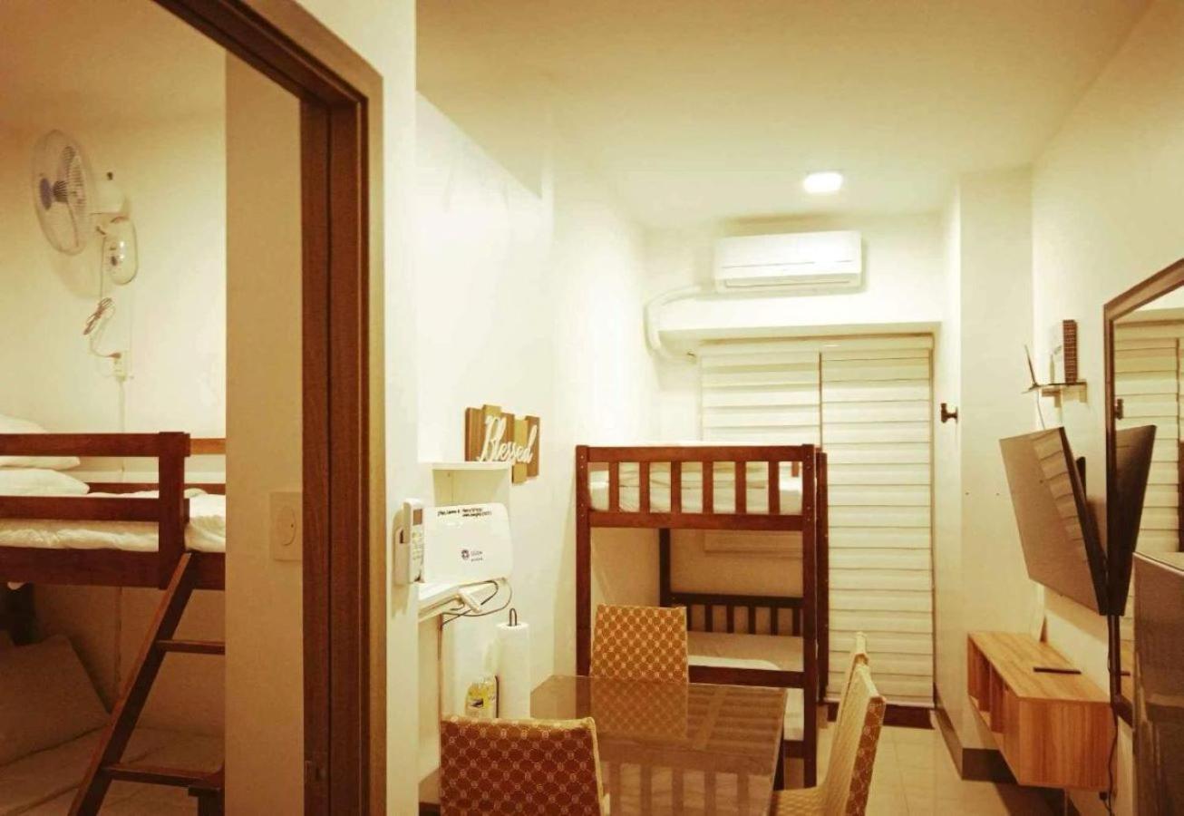 Apartment The Iconic: Comfortable Living By Awsom Phil